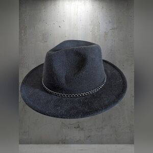 SHEIN Black Felt Fedora Hat with Chain Trim